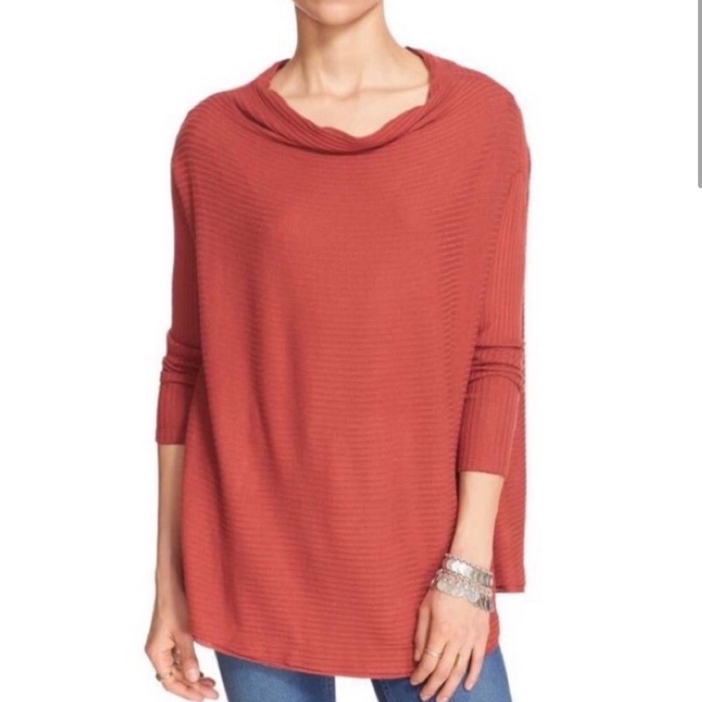 Free People ribbed Lover split open back sweater red